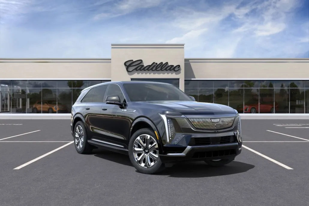 2025 Cadillac Escalade IQ Luxury photo 1