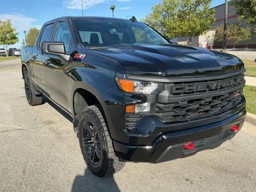 2023 Chevrolet Silverado 1500 Custom Trail Boss photo 1