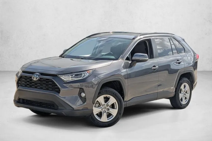 2020 Toyota RAV4 Hybrid XLE photo 1