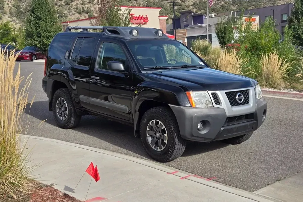 2014 Nissan Xterra PRO-4X photo 1