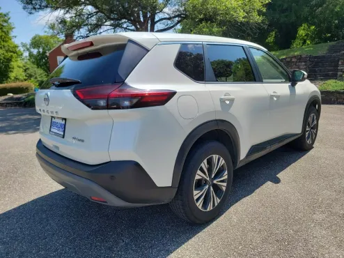2023 Nissan Rogue SV photo 4