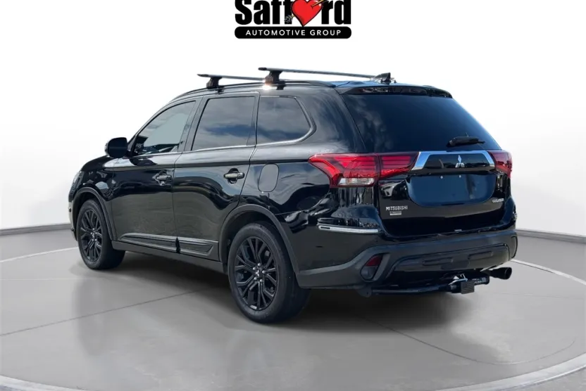 2019 Mitsubishi Outlander SEL photo 1
