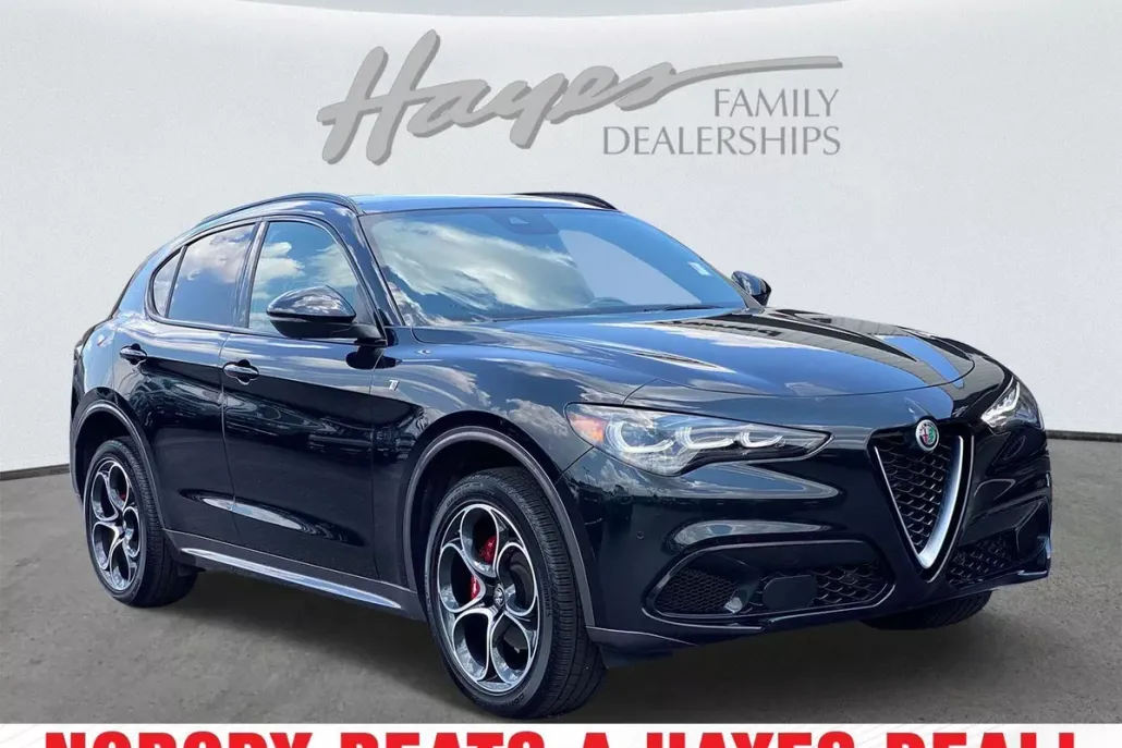 2024 Alfa Romeo Stelvio Ti photo 1