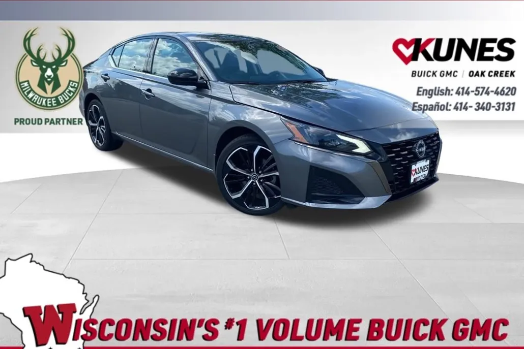 2024 Nissan Altima 2.5 SR photo 1
