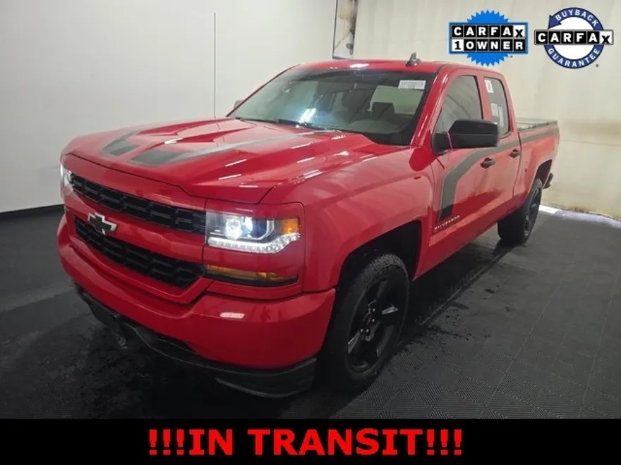 2018 Chevrolet Silverado 1500 Custom photo 1