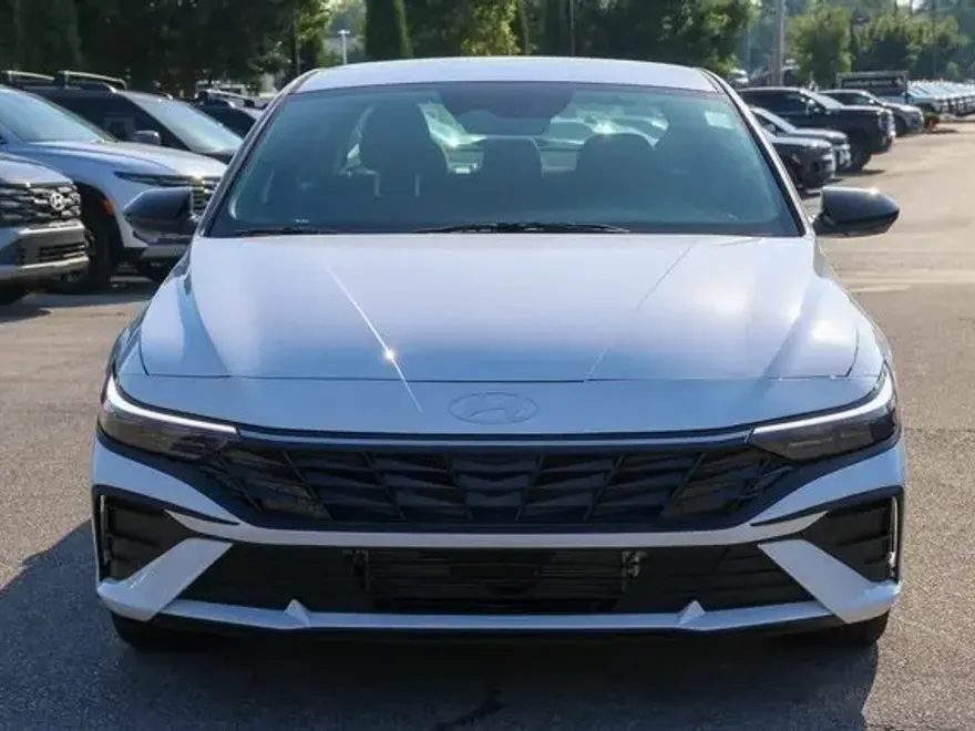 2025 Hyundai Elantra Hybrid SEL Sport photo 1