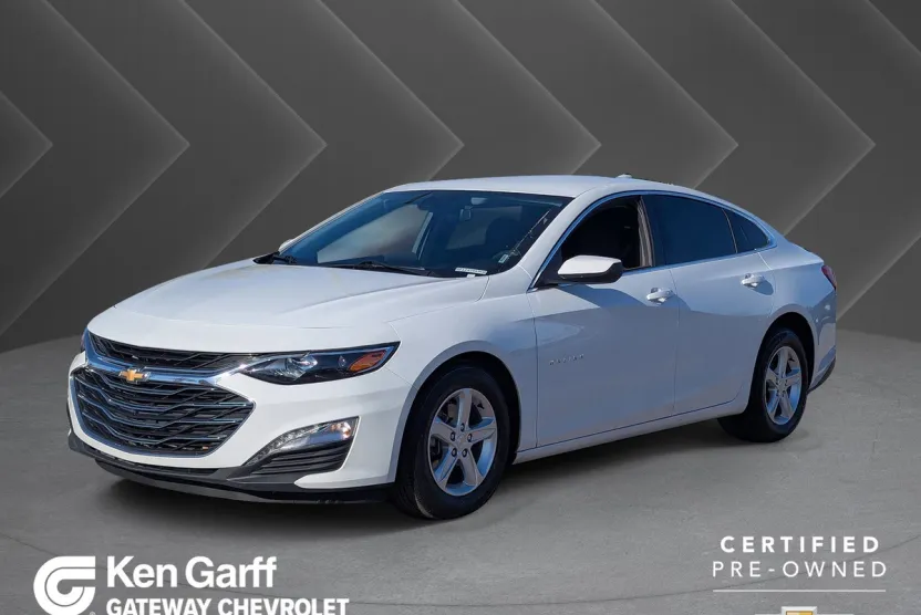 2024 Chevrolet Malibu 1LT photo 1