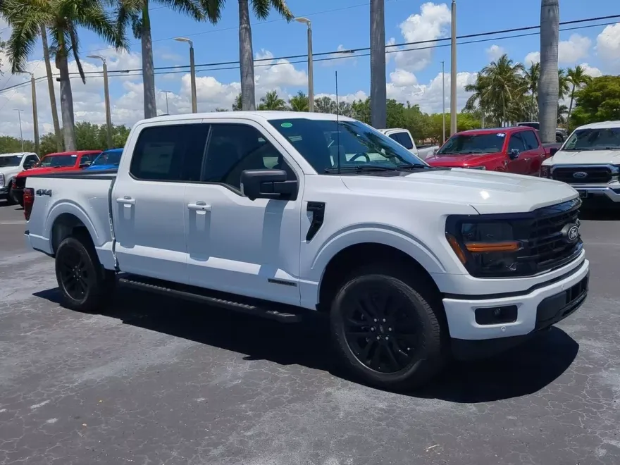 2025 Ford F-150 XLT photo 1