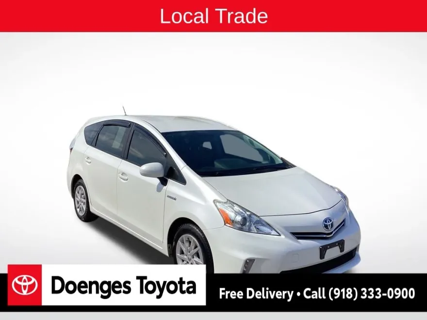 2014 Toyota Prius V Three photo 1