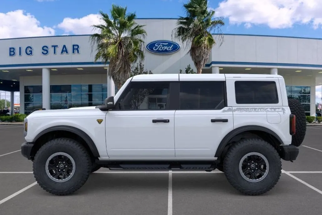 2025 Ford Bronco Badlands photo 1