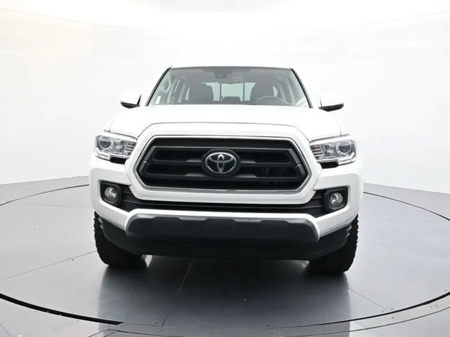 2022 Toyota Tacoma SR5 V6 photo 1