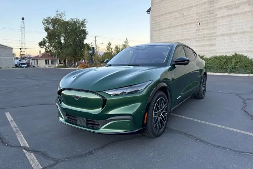 2024 Ford Mustang Mach-E photo 1