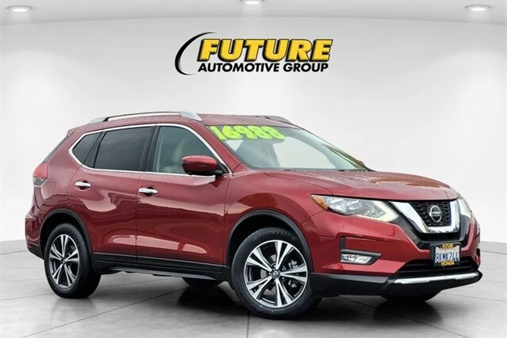 2019 Nissan Rogue SV photo 1