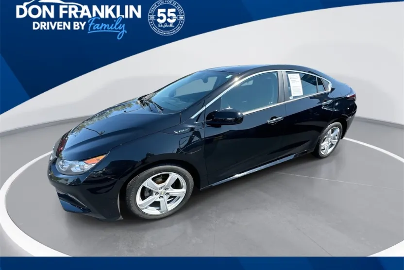 2018 Chevrolet Volt LT photo 1