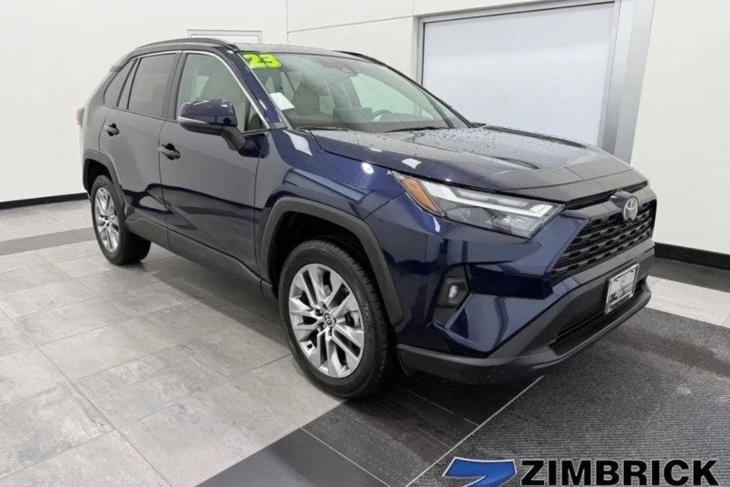 2023 Toyota RAV4 XLE Premium photo 1