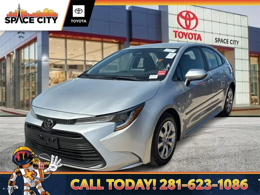 2025 Toyota Corolla LE photo 1