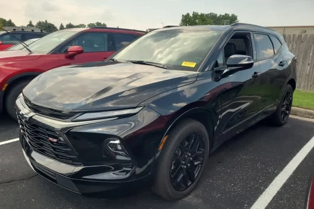 2023 Chevrolet Blazer RS photo 1