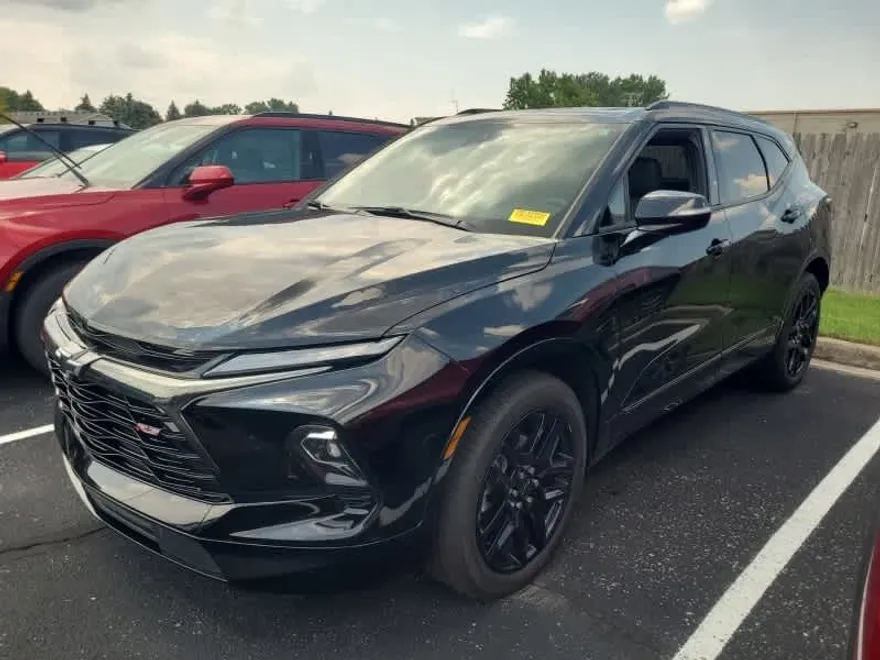 2023 Chevrolet Blazer RS photo 1