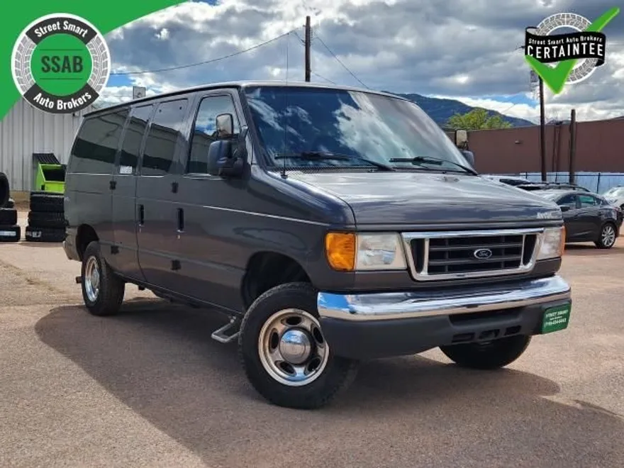 2007 Ford E-150 photo 1