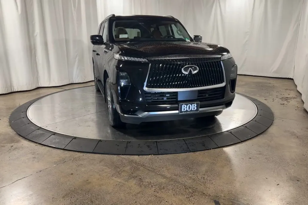 2025 Infiniti QX80 Sensory photo 1