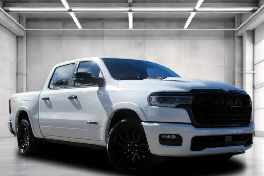 2025 Ram 1500 Limited photo 1