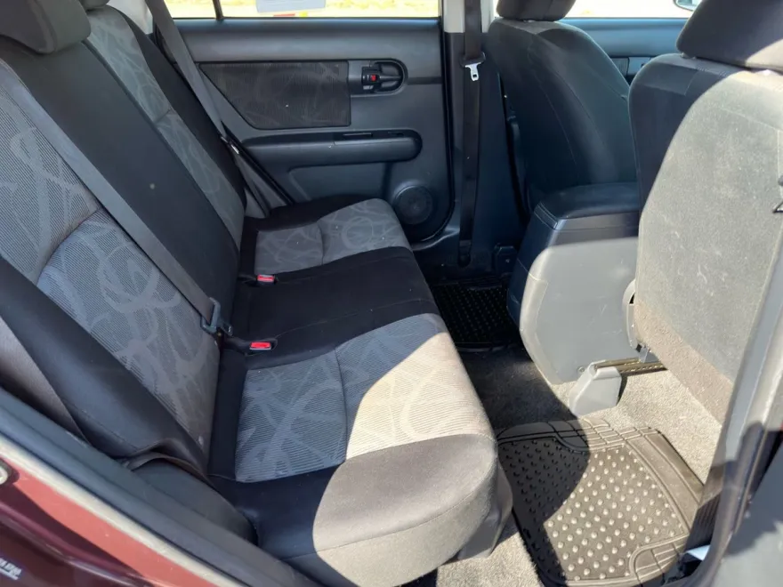 2015 Scion xB Base photo 19