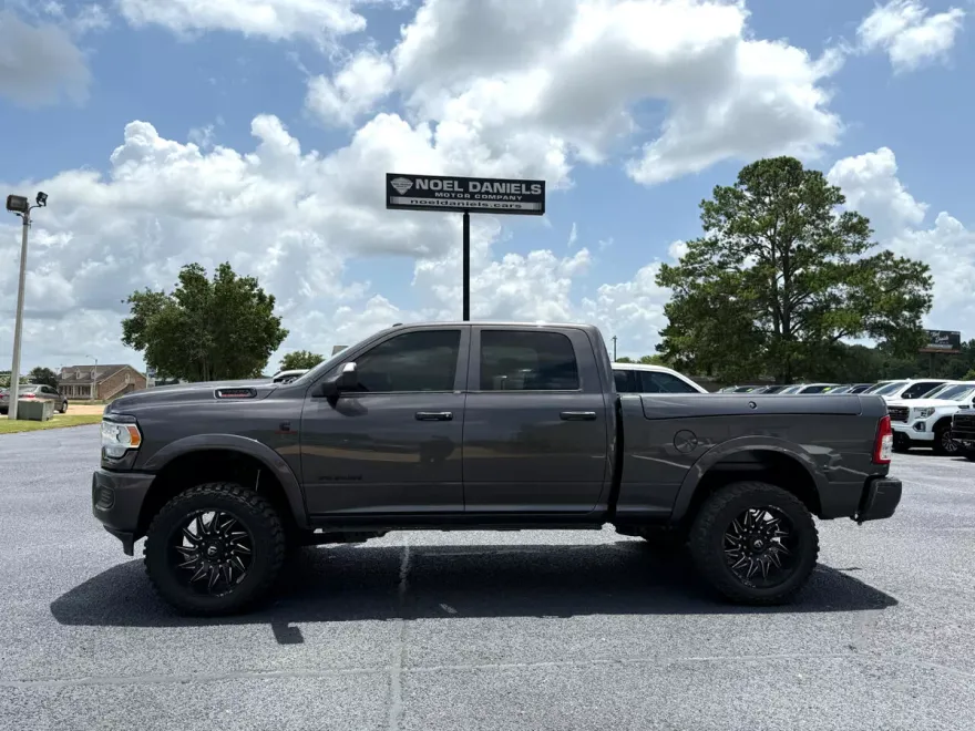 2020 Ram 2500 Tradesman photo 1