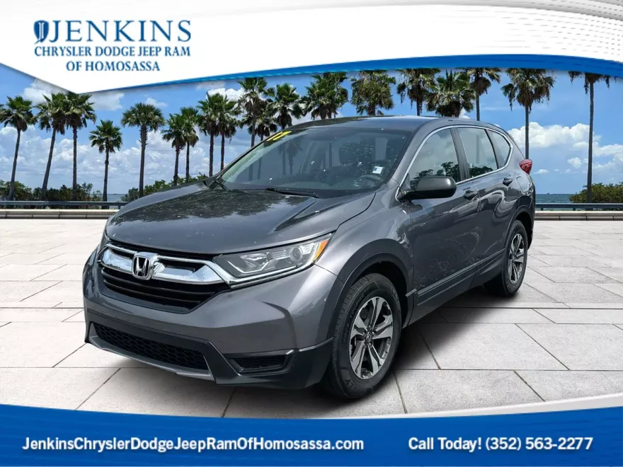 2017 Honda CR-V LX photo 1
