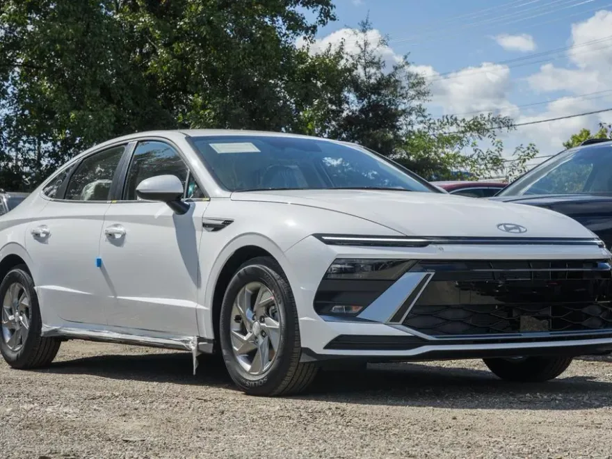 2026 Hyundai Sonata SE photo 1