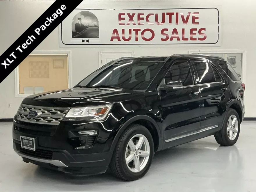 2018 Ford Explorer XLT photo 1