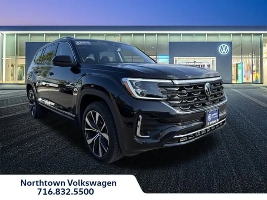 2025 Volkswagen Atlas SEL Premium R-Line photo 1