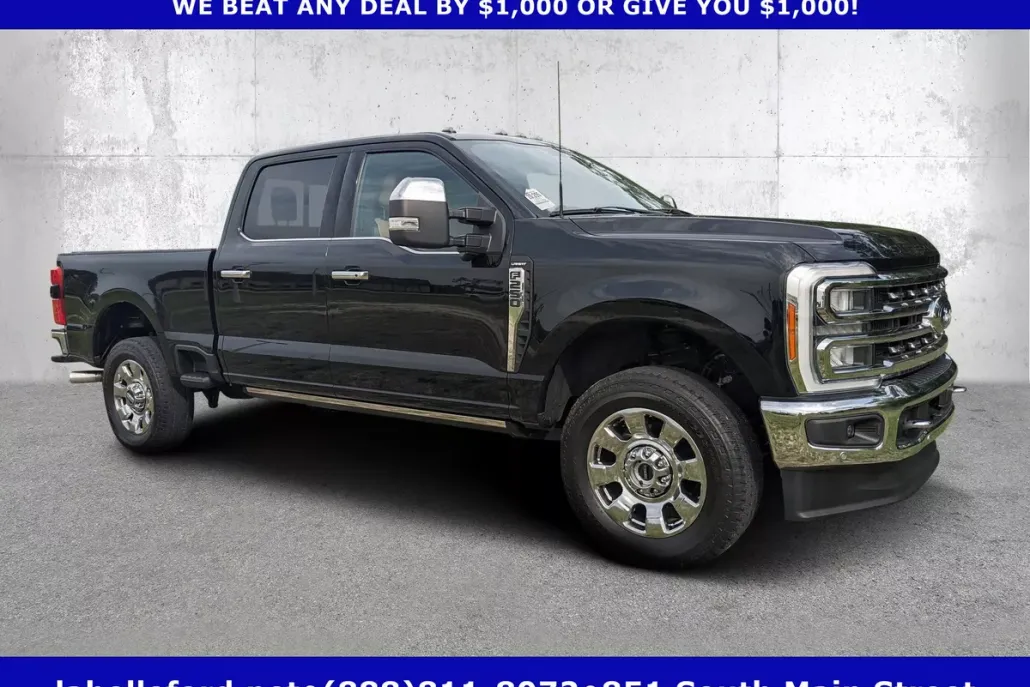 2023 Ford F-250 Lariat photo 1
