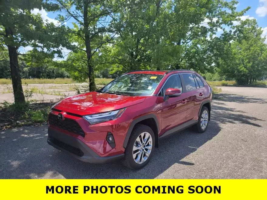 2024 Toyota RAV4 XLE Premium photo 1