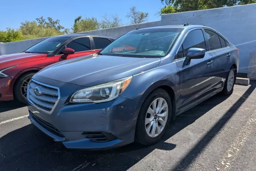 2015 Subaru Legacy 2.5i photo 1