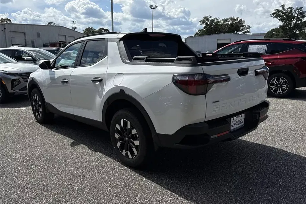 2026 Hyundai Santa Cruz SEL photo 1