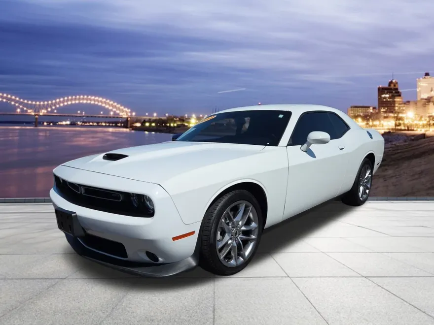 2022 Dodge Challenger GT photo 1