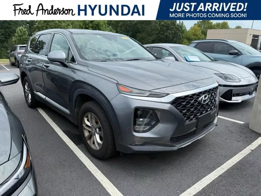 2019 Hyundai Santa Fe SEL photo 1