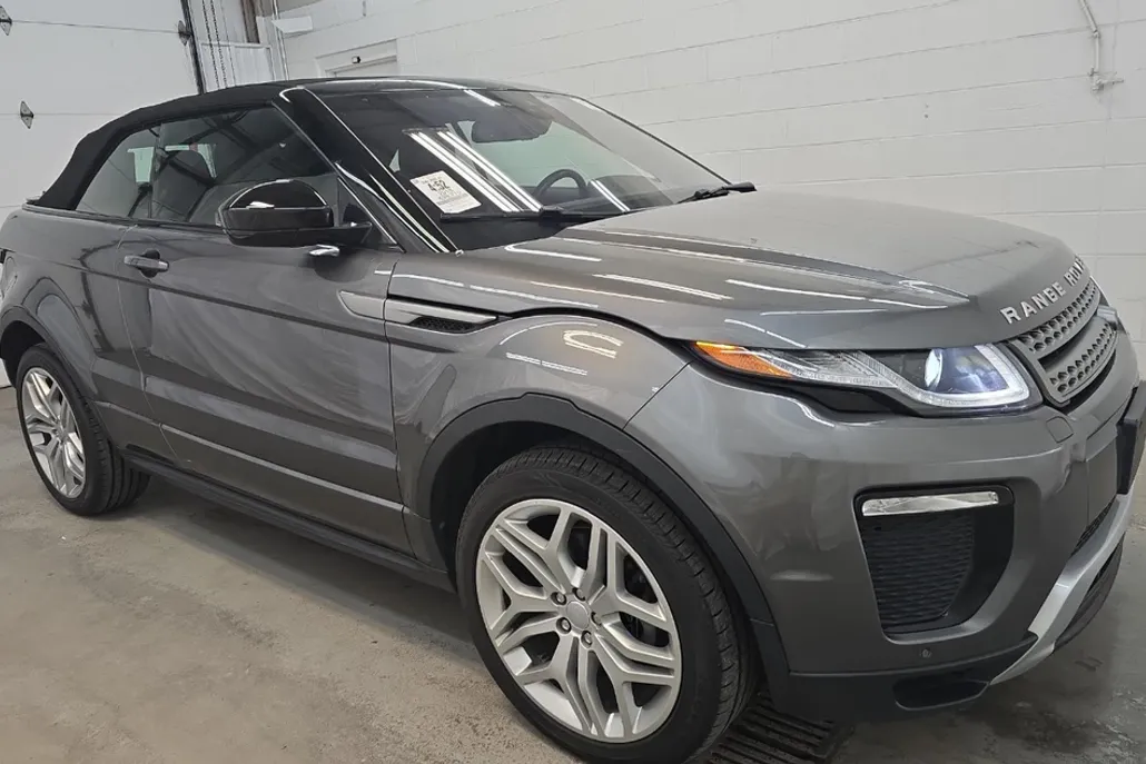 2018 Land Rover Range Rover Evoque SE photo 1