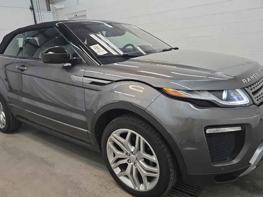 2018 Land Rover Range Rover Evoque SE photo 1
