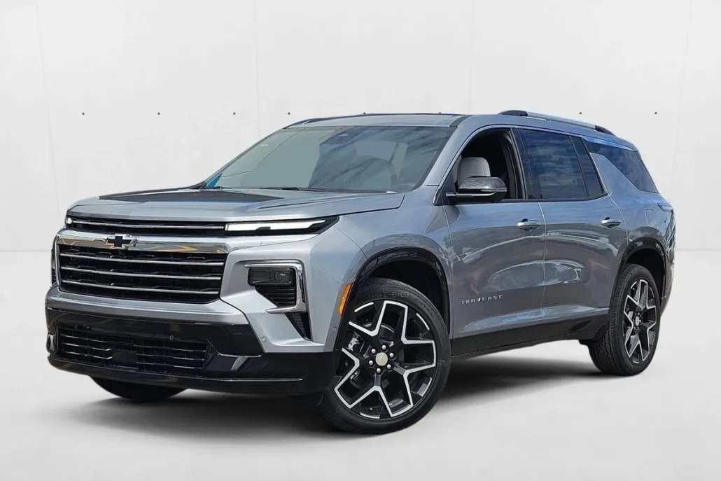 2026 Chevrolet Traverse High Country photo 1