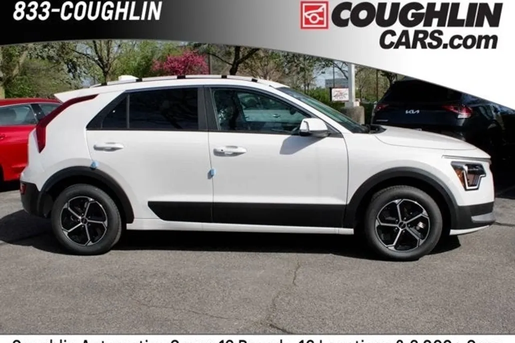 2025 Kia Niro EX photo 1