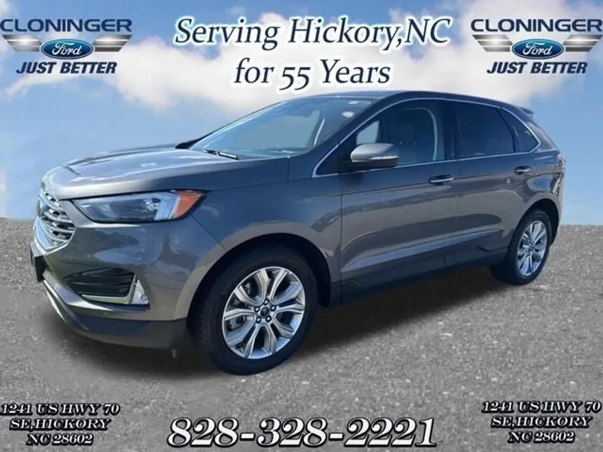 2022 Ford Edge Titanium photo 1