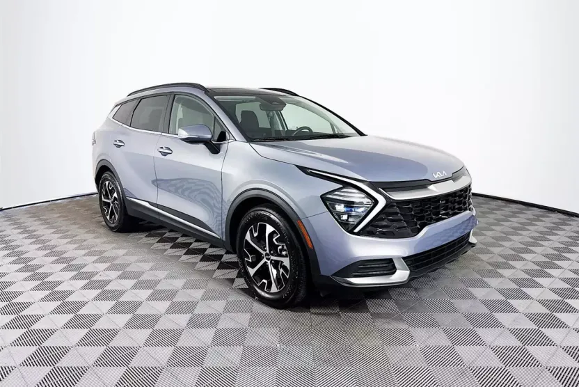 2025 Kia Sportage EX photo 1