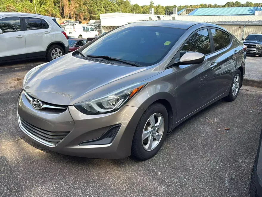 2015 Hyundai Elantra SE photo 1