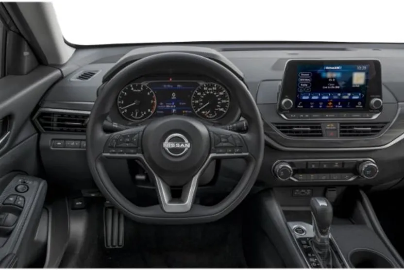 2025 Nissan Altima 2.5 SV photo 4