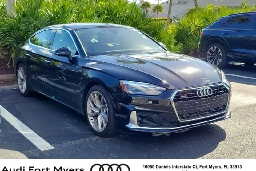 2022 Audi A5 40 Premium photo 1