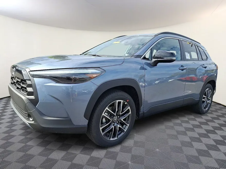 2026 Toyota Corolla Cross XLE photo 1