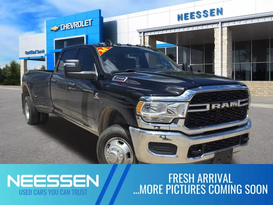 2024 Ram 3500 Tradesman photo 1