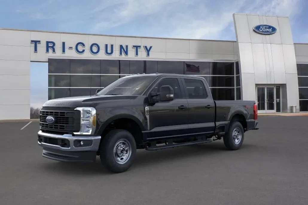 2025 Ford F-250 photo 1
