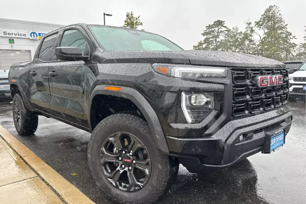 2025 Gmc Canyon Elevation photo 1